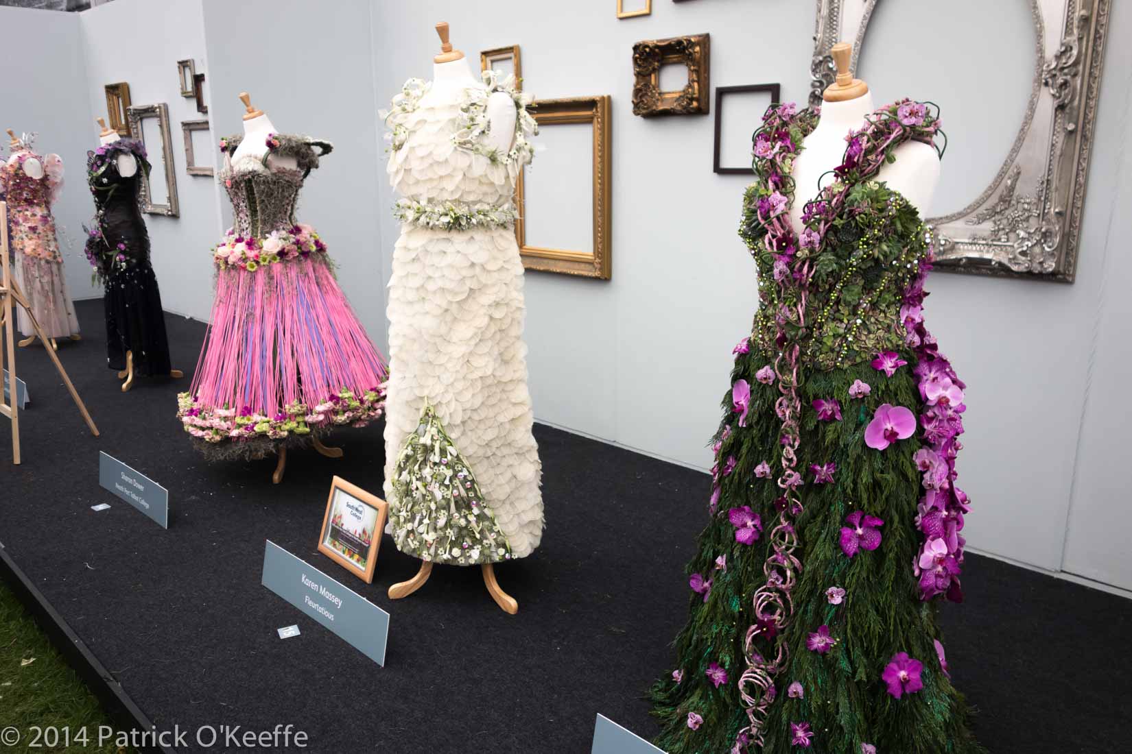 Image Dresses Made with Flowers
